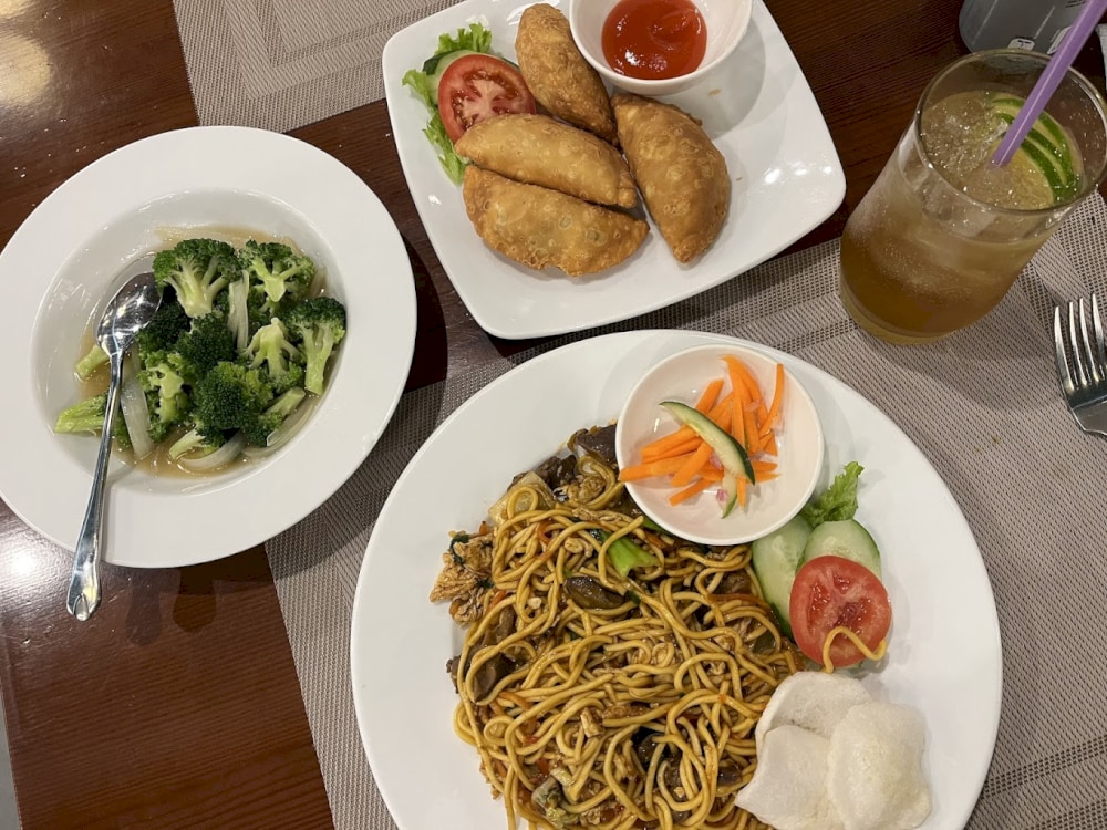 Discover the delicious variety of Indonesian cuisine at Batavia